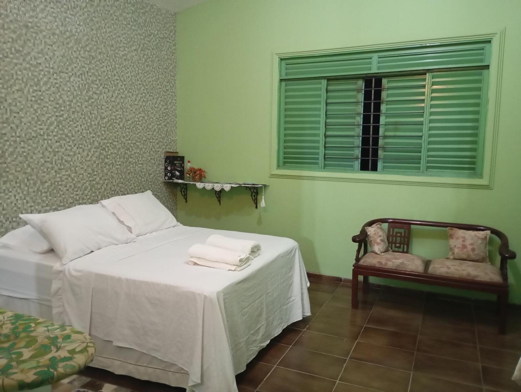 Hospedagem Casa Da Waldir, Quarto Suite 01 Goias Luaran gambar
