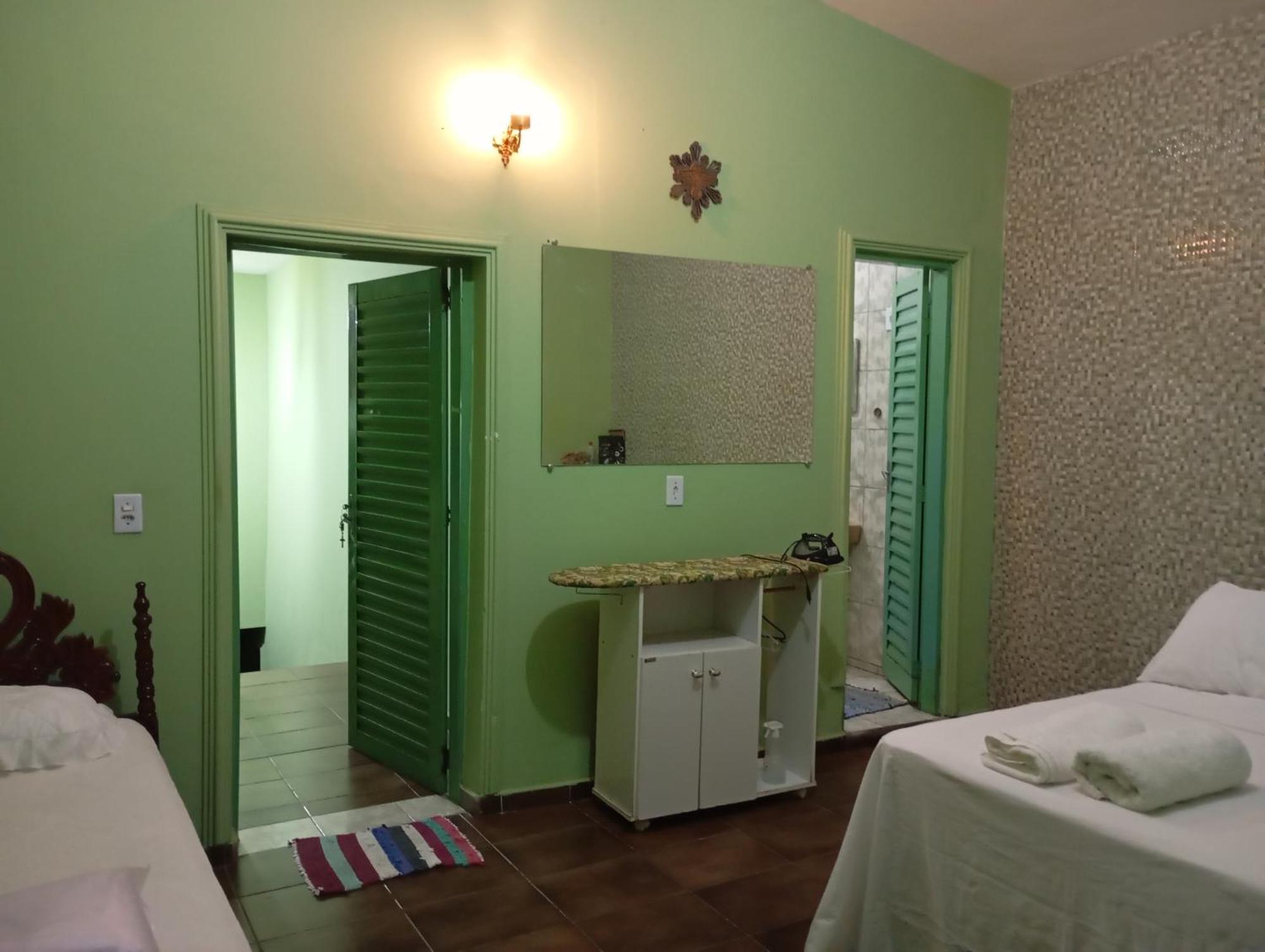 Hospedagem Casa Da Waldir, Quarto Suite 01 Goias Luaran gambar