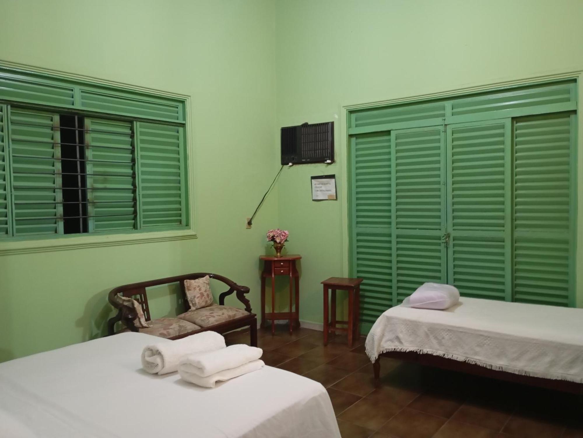 Hospedagem Casa Da Waldir, Quarto Suite 01 Goias Luaran gambar