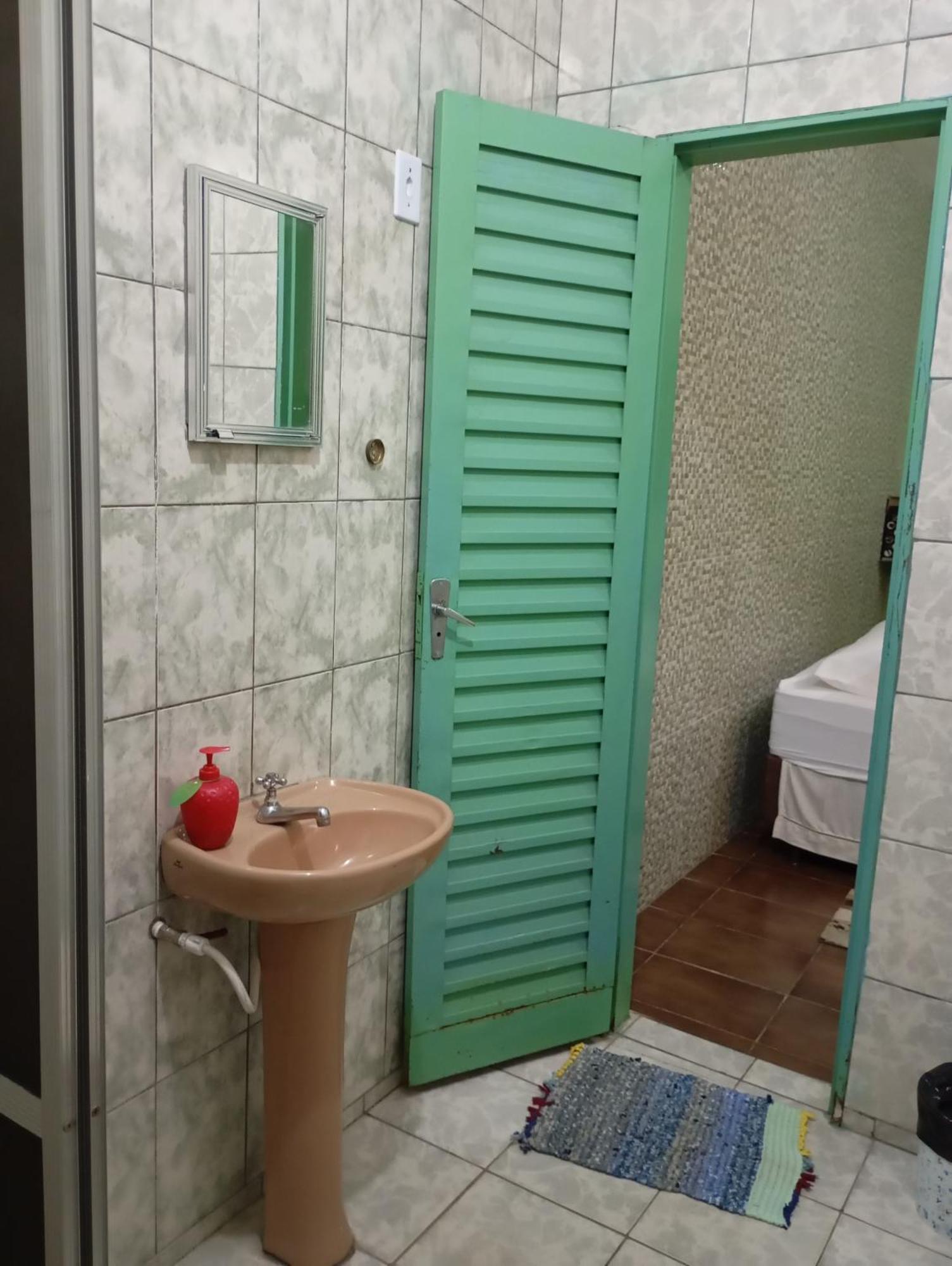 Hospedagem Casa Da Waldir, Quarto Suite 01 Goias Luaran gambar
